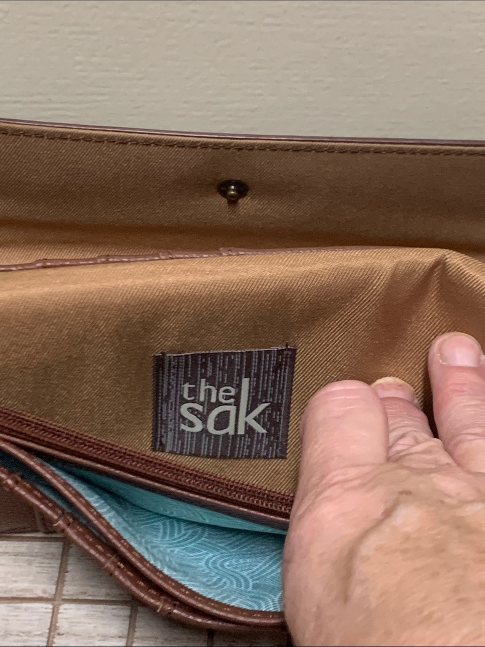 The SAK Leather Wallet - Picture 8 of 16